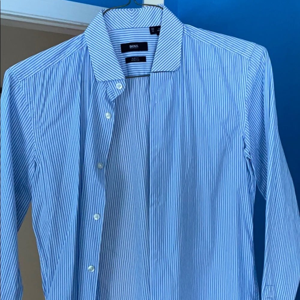 Hugo Boss men’s blue striped button down medium